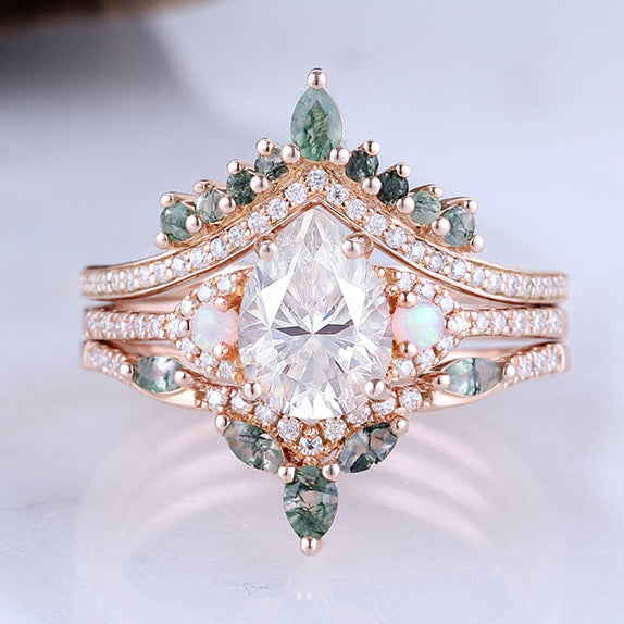 Unique Pear Shaped Moissanite Half Enternity Engagement Ring Set 3pcs