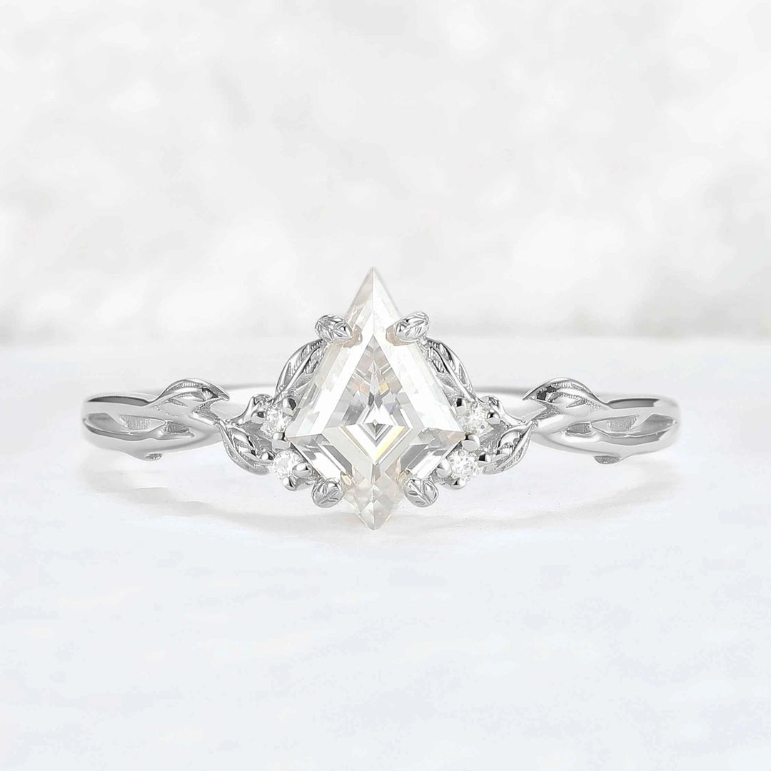 Nature Inspired Leaf Intertwined Design Moss Agate Ring