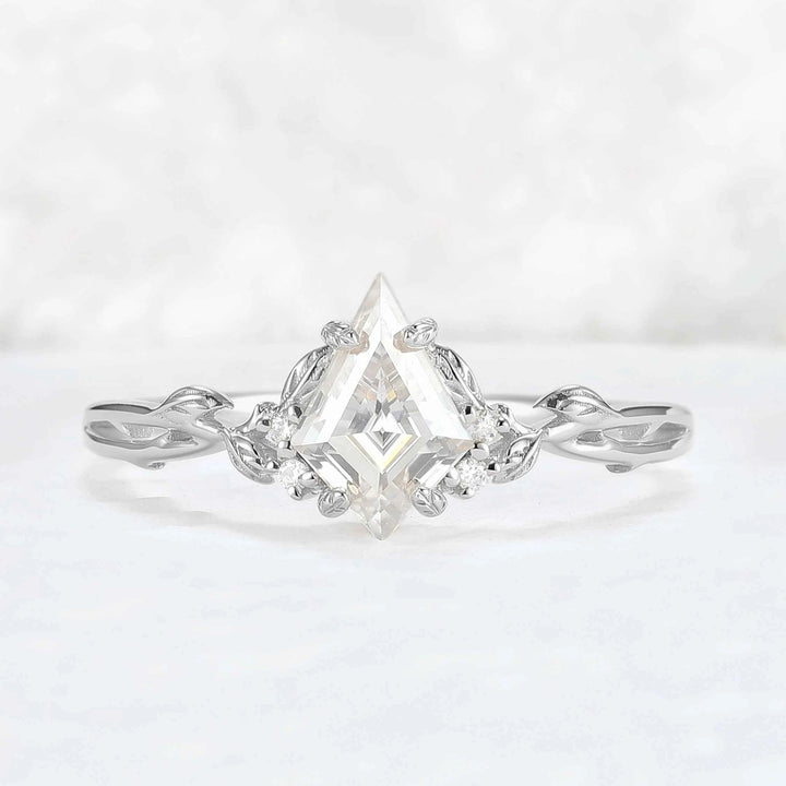 Nature Inspired Leaf Intertwined Design Moss Agate Ring