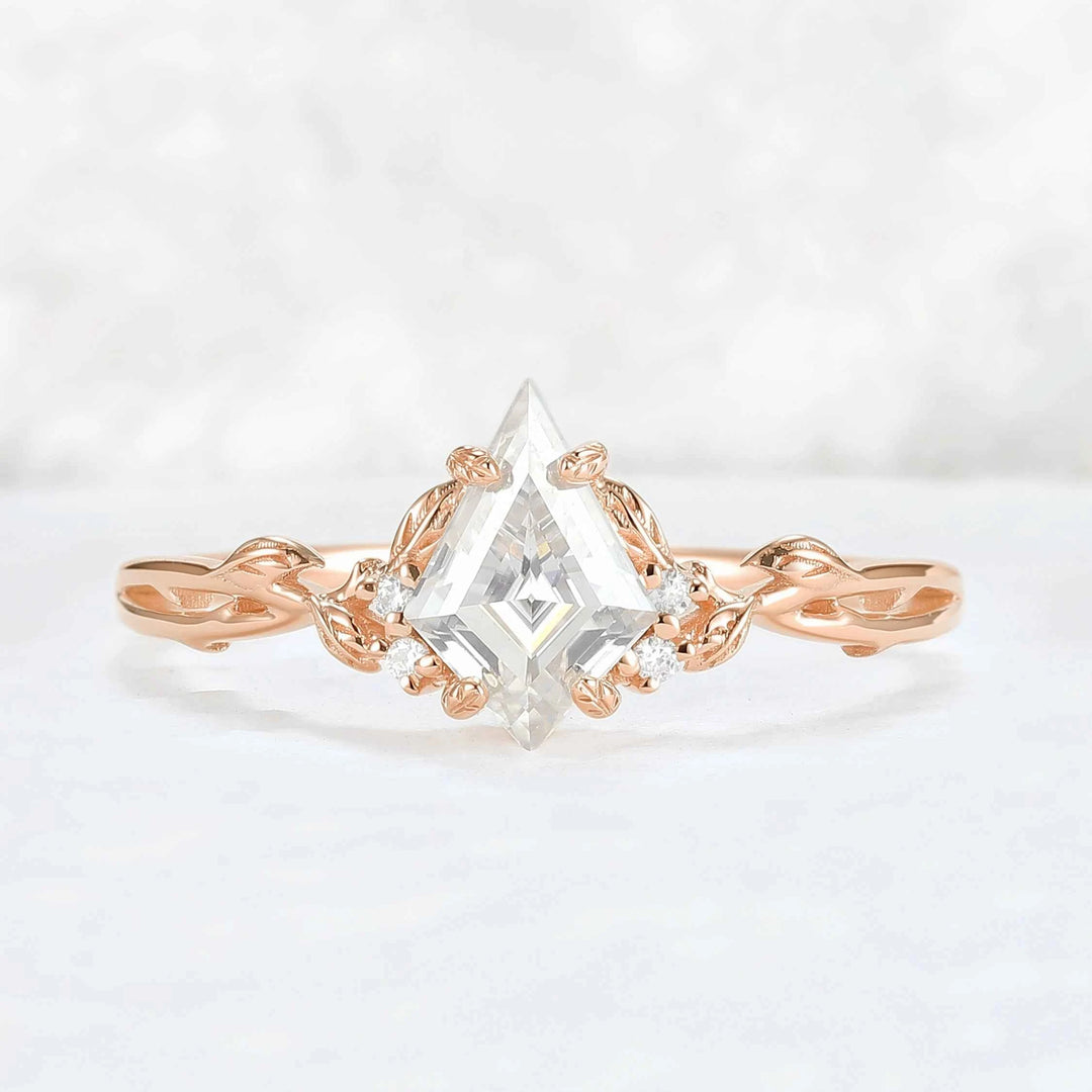 Nature Inspired Leaf Intertwined Design Moss Agate Ring