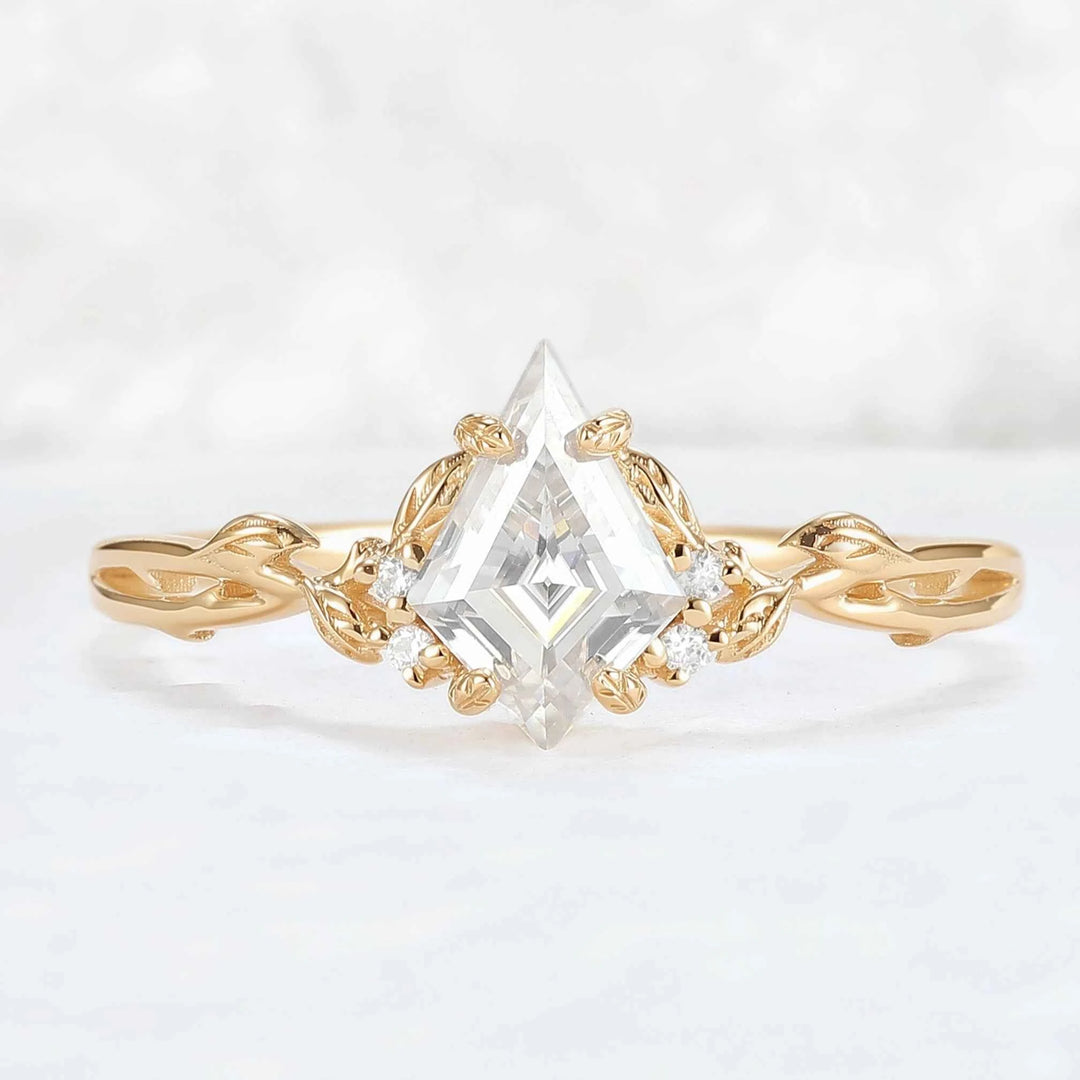 Nature Inspired Leaf Intertwined Design Moss Agate Ring