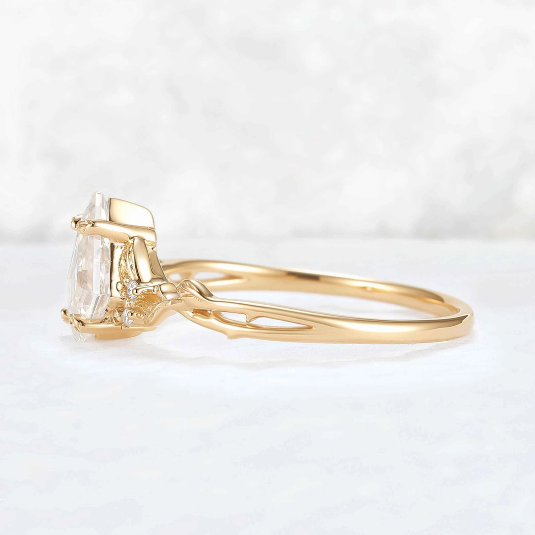 Nature Inspired Leaf Intertwined Design Moss Agate Ring