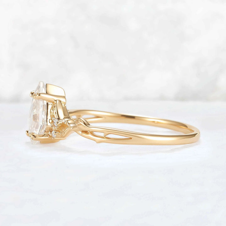 Nature Inspired Leaf Intertwined Design Moss Agate Ring