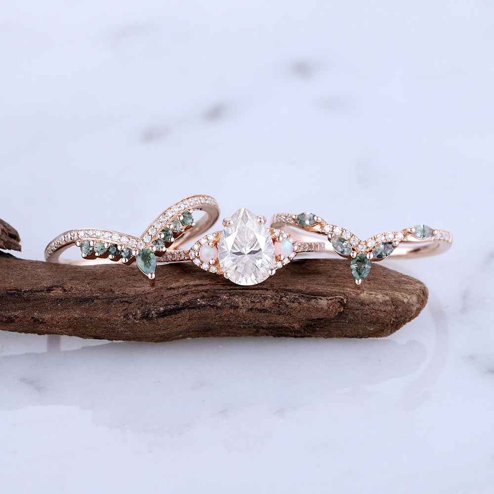 Unique Pear Shaped Moissanite Half Enternity Engagement Ring Set 3pcs