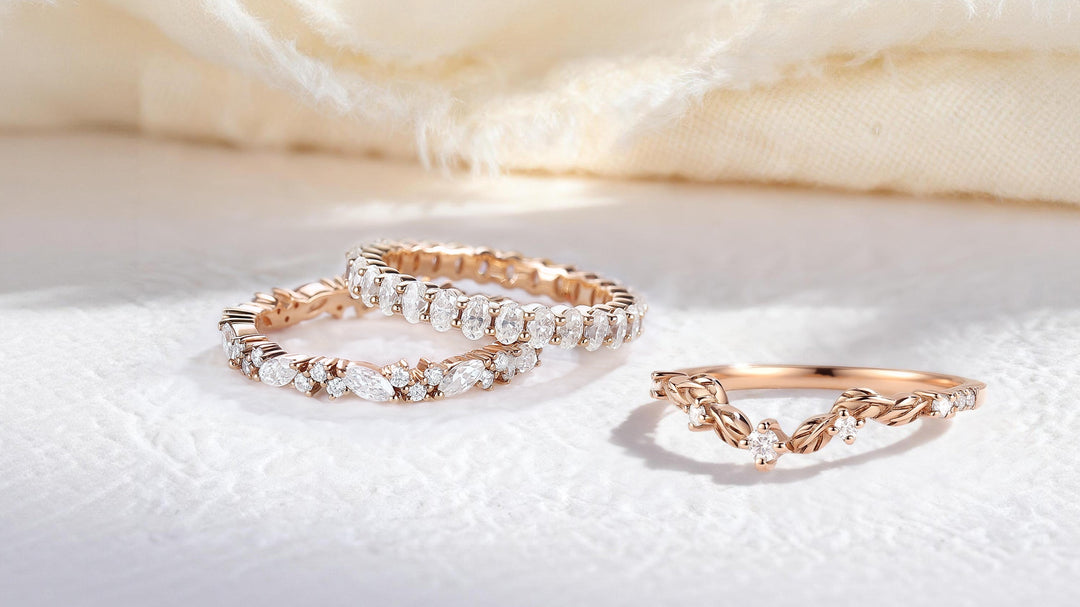 Straight vs Curved Engagement Rings