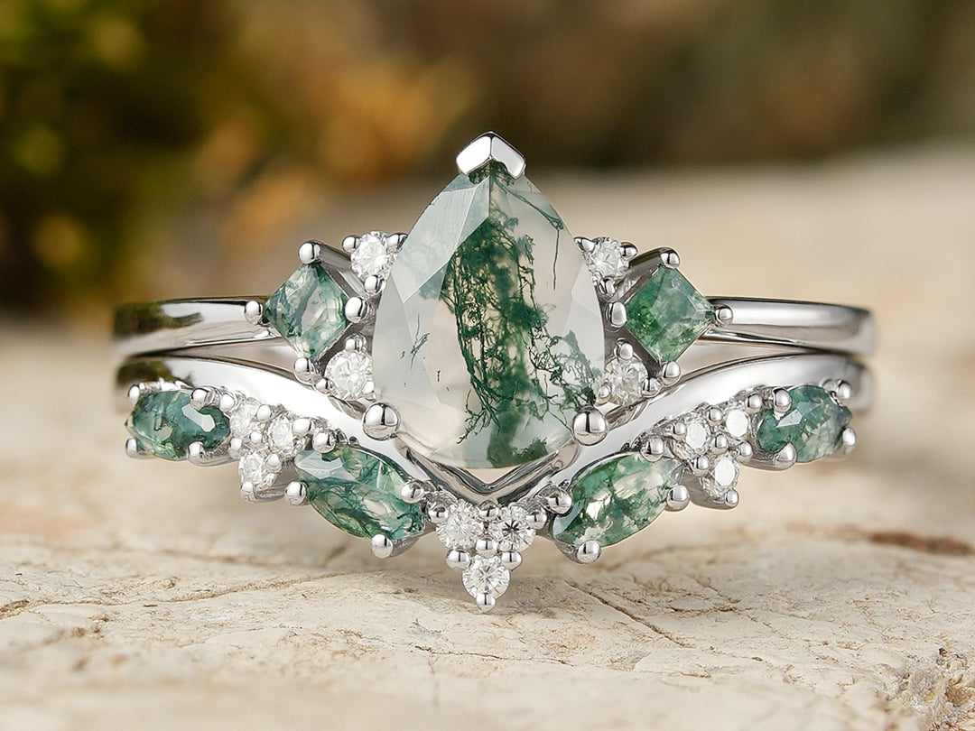 Signature Cluster Ring