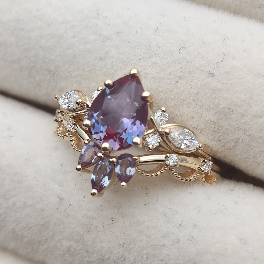 Cluster Pear Cut Alexandrite Gemstone Ring