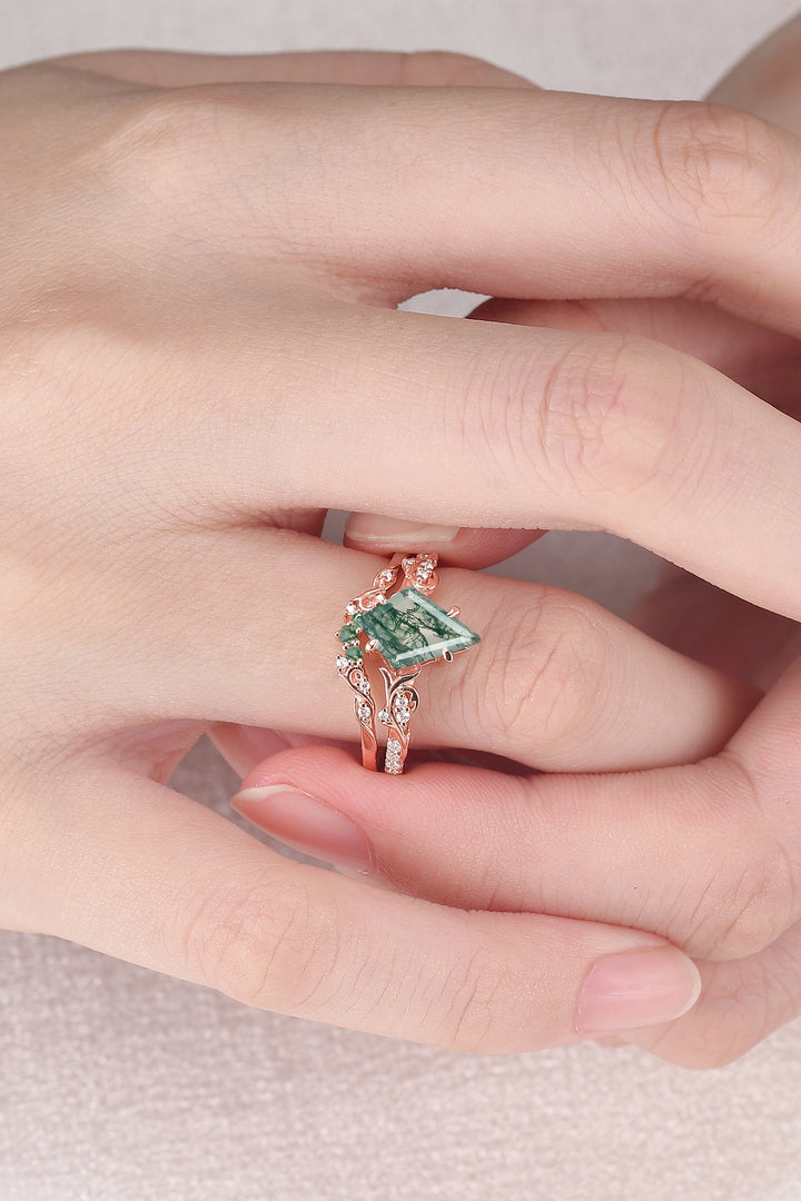 Nature Inspired Kite Cut Moss Agate Vine Gemstone Ring Set 2pcs