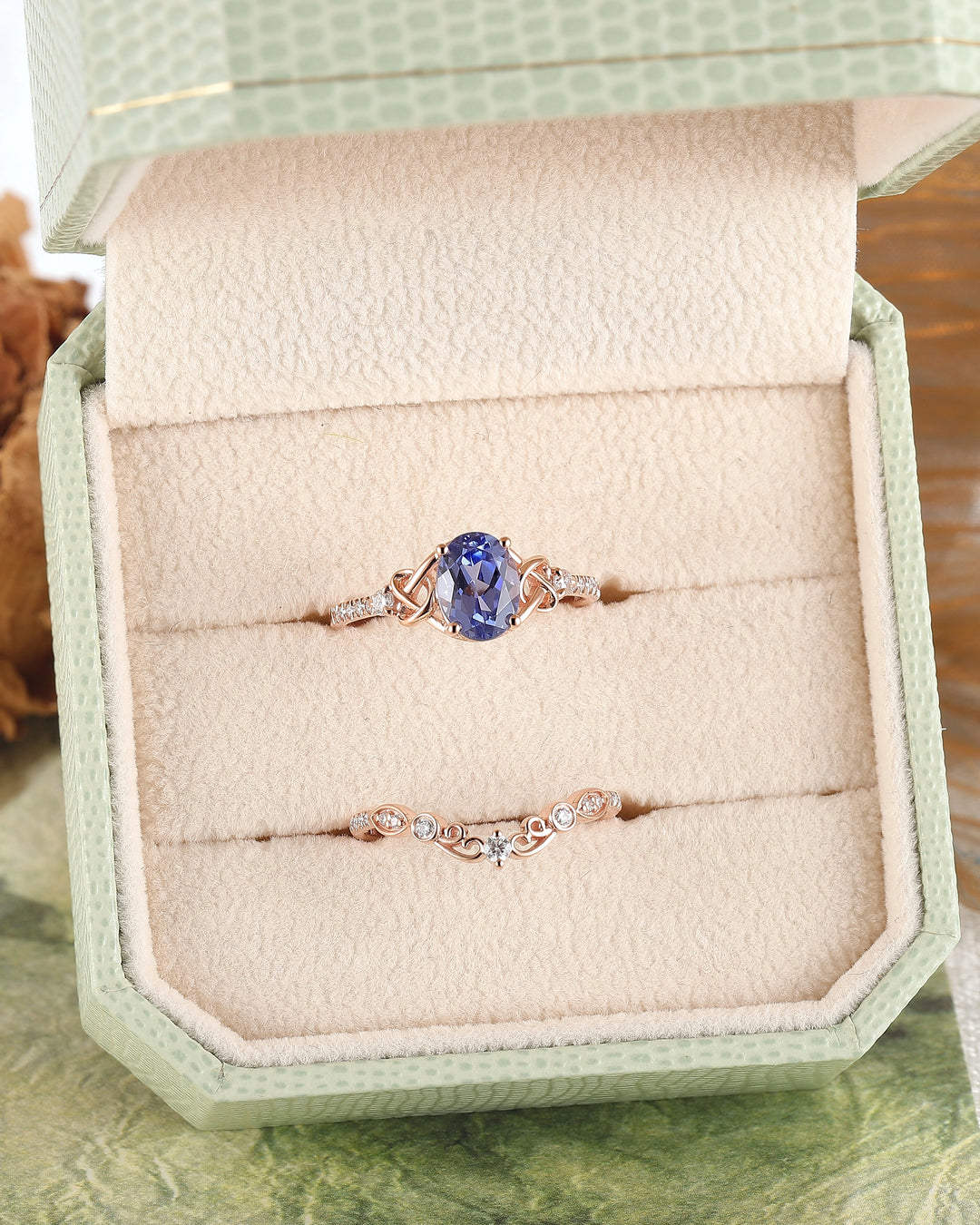 Nature Oval Shaped Cornflower Sapphire Vine Engagement Ring Set 2pcs