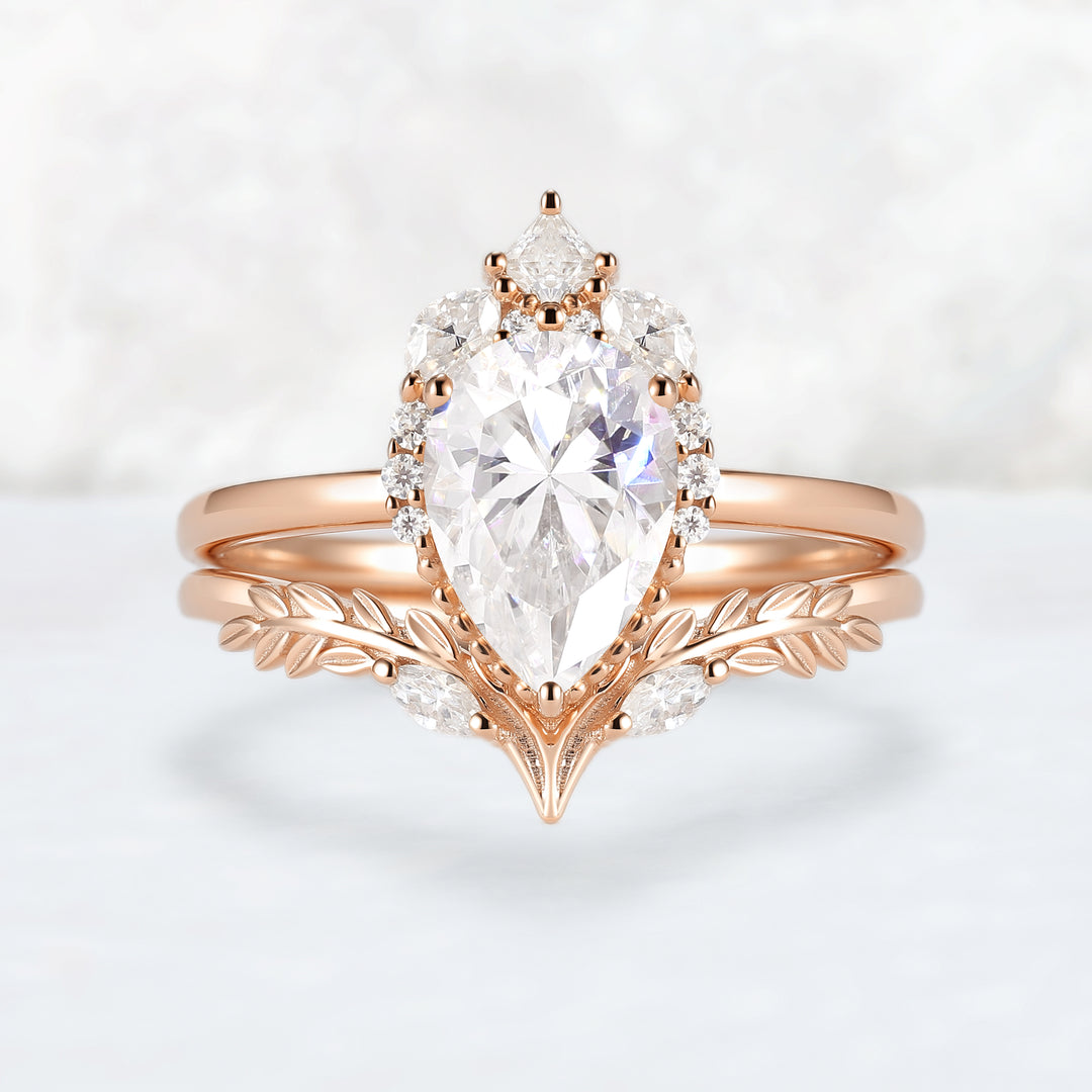 Charlotte Pear Cut Moissanite Gemstone Ring Set 2pcs