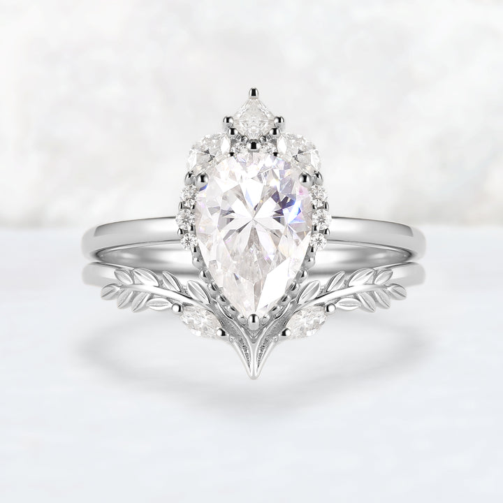 Charlotte Pear Cut Moissanite Gemstone Ring Set 2pcs