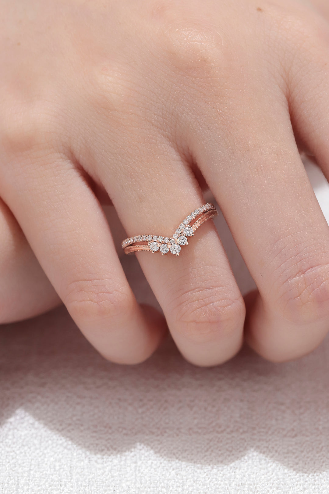 Chevron Round Cut Moissanite Beaded Edge Stacking Ring