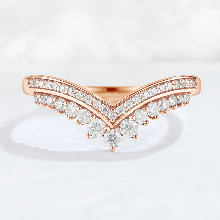 Chevron Round Cut Moissanite Stacking Stacking Ring