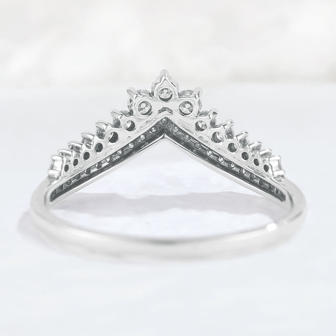 Chevron Round Cut Moissanite Stacking Stacking Ring