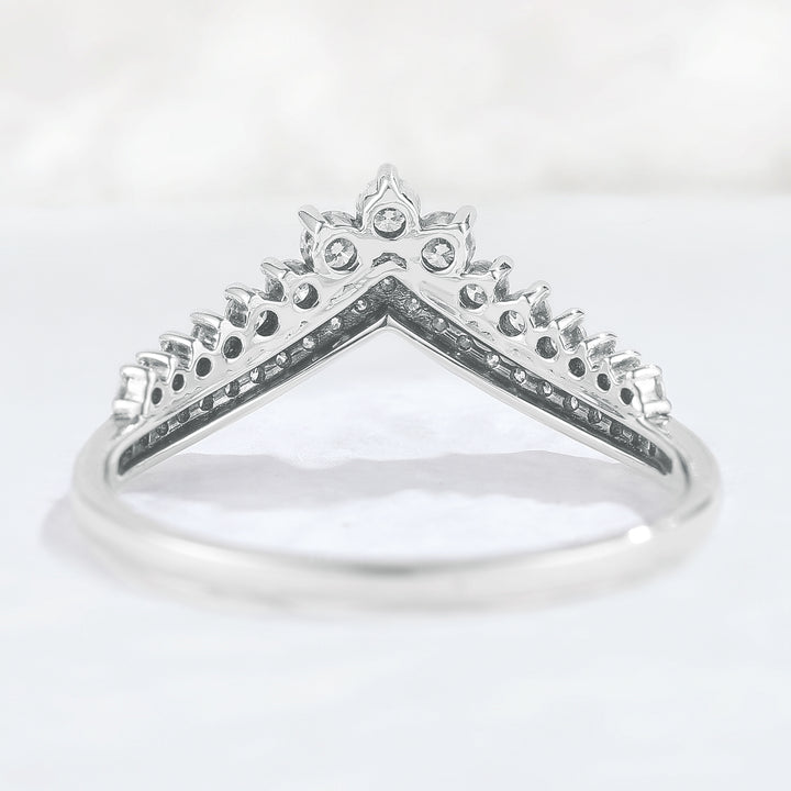 Chevron Round Cut Moissanite Stacking Stacking Ring