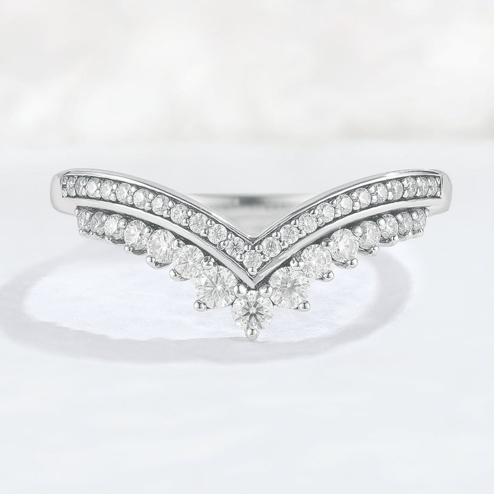 Chevron Round Cut Moissanite Stacking Stacking Ring