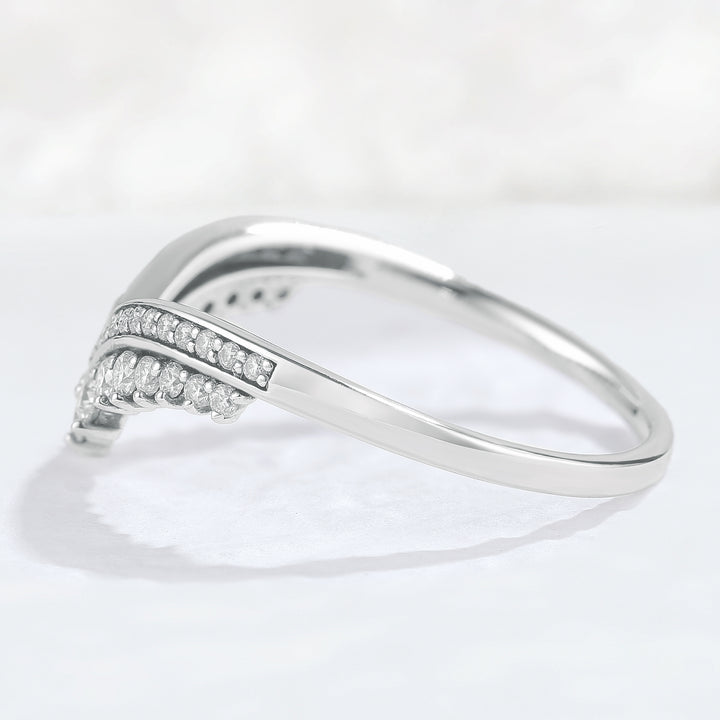 Chevron Round Cut Moissanite Stacking Stacking Ring