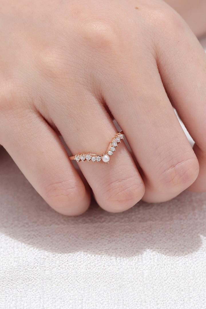 Chevron Round Pearl Moissanite 14k Rose Gold Stacking Ring