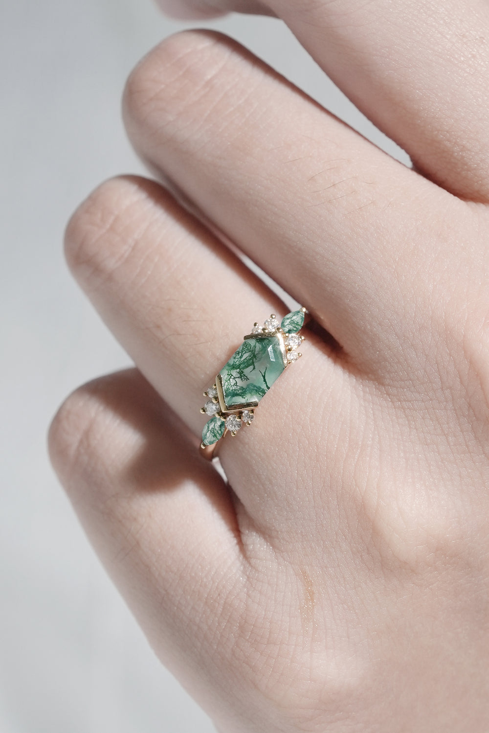 Cluster_Hexagon_Cut_Moss_Agate_Bezel_14K_Yellow_Gold_Engagement_Ring_6