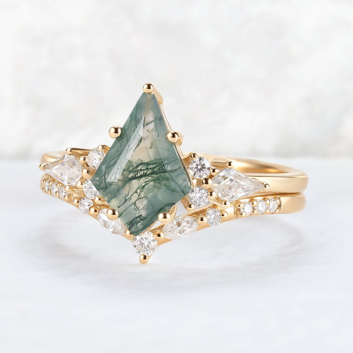 Cluster_Kite_Cut_Moss_Agate_Gemstone_Ring_Set_3