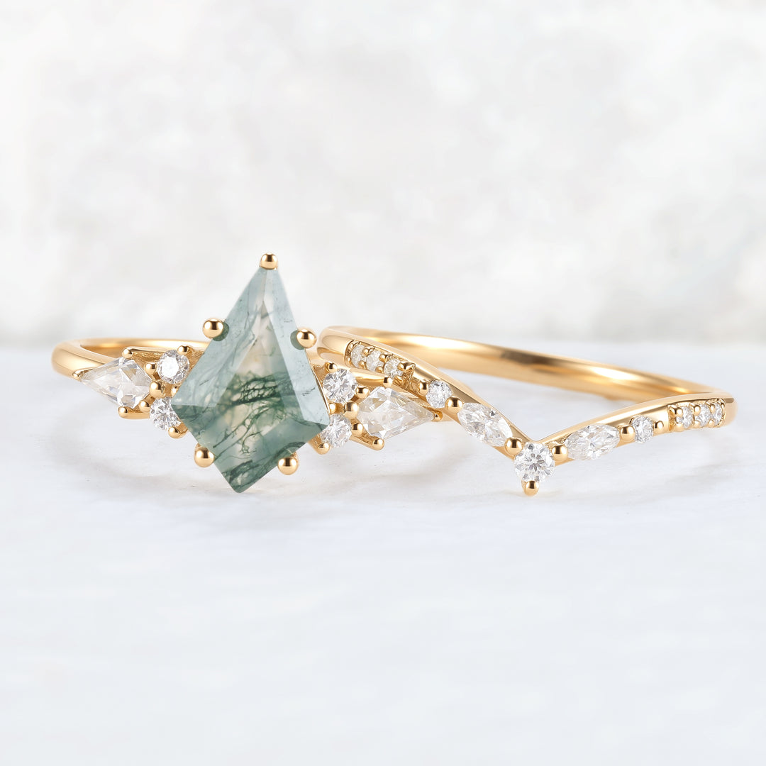 Cluster_Kite_Cut_Moss_Agate_Gemstone_Ring_Set_3