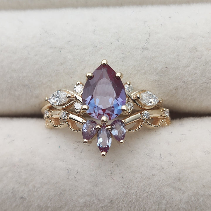 Cluster Pear Cut Alexandrite Gemstone Ring