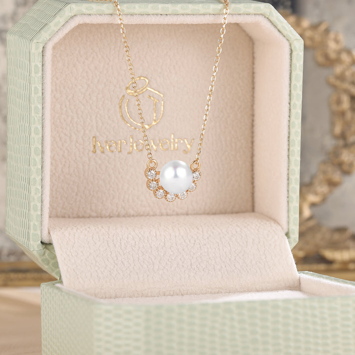 Crown 7.0-8.0 mm 16 inch  Akoya Pearl Gold Necklace