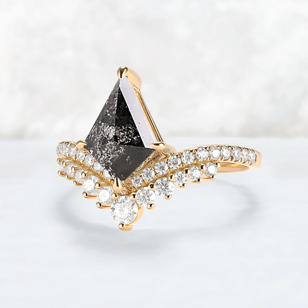 Crown Kite Cut Salt and Pepper Crystals Gemstone Ring
