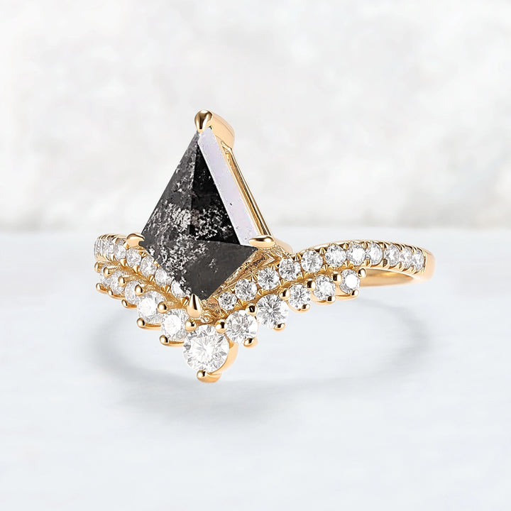 Crown Kite Cut Salt and Pepper Crystals Gemstone Ring