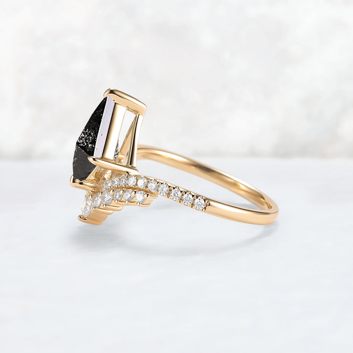 Crown Kite Cut Salt and Pepper Crystals Gemstone Ring