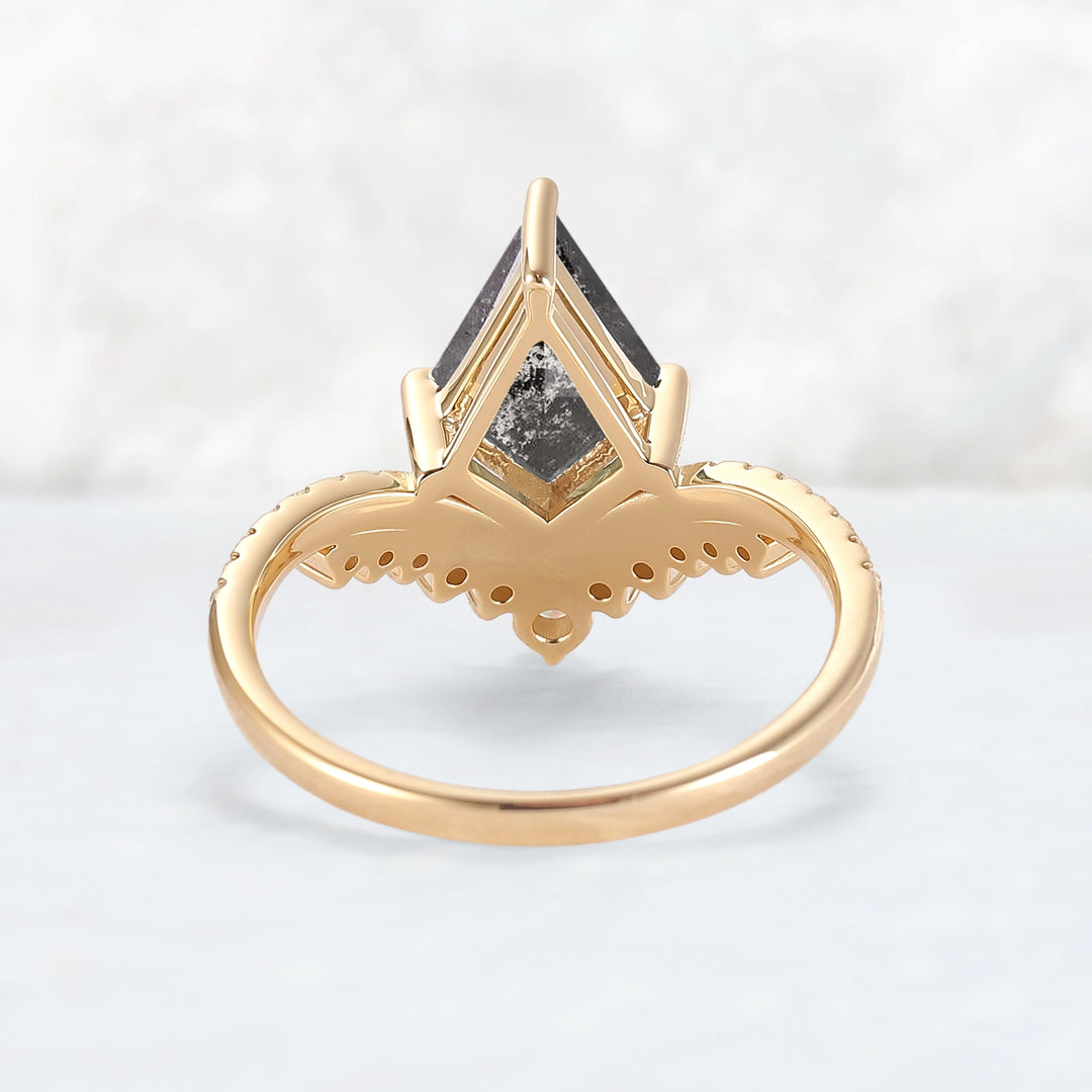 Crown Kite Cut Salt and Pepper Crystals Gemstone Ring