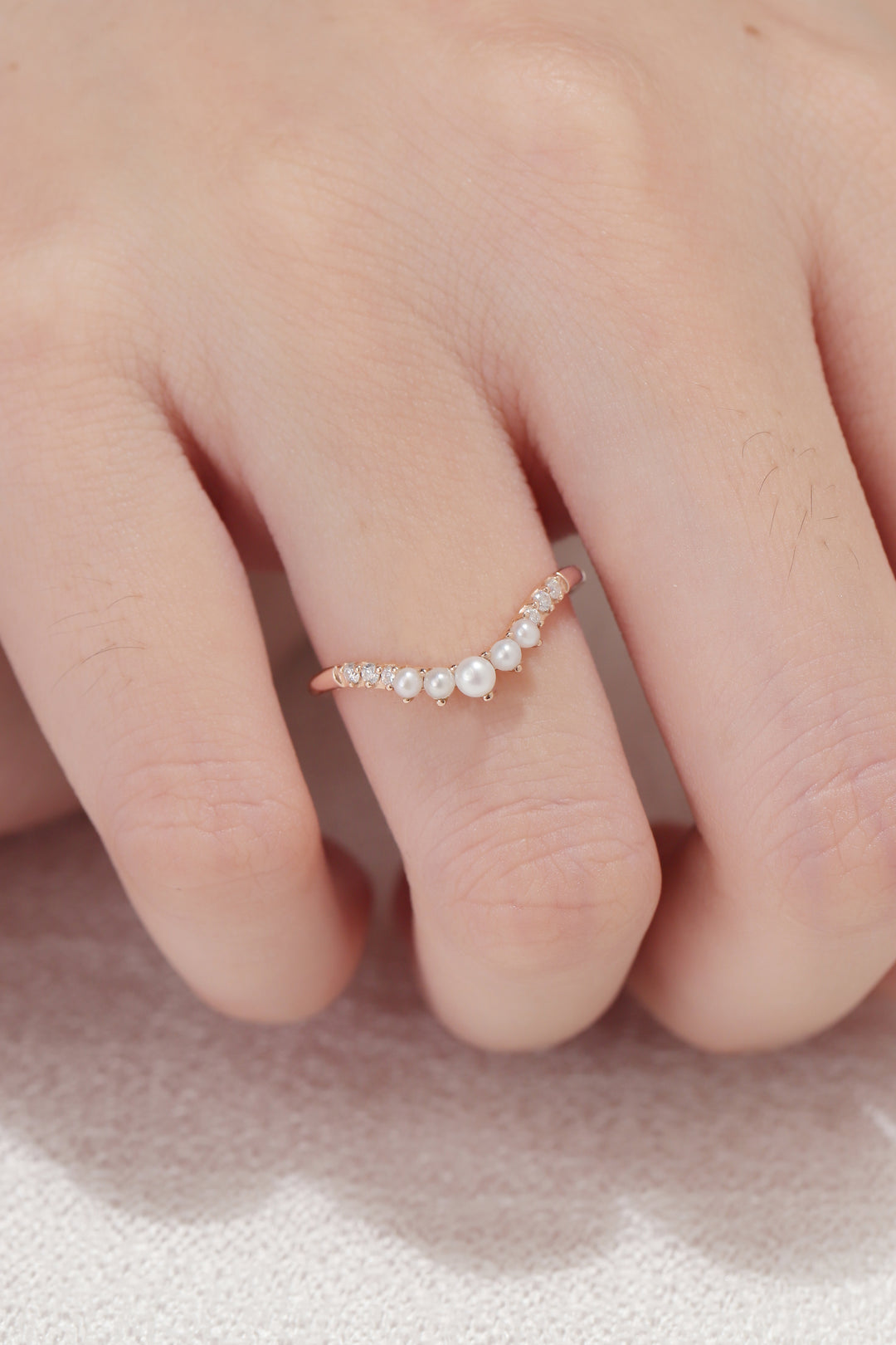 Curved Round Pearl Rose Gold Wedding Band