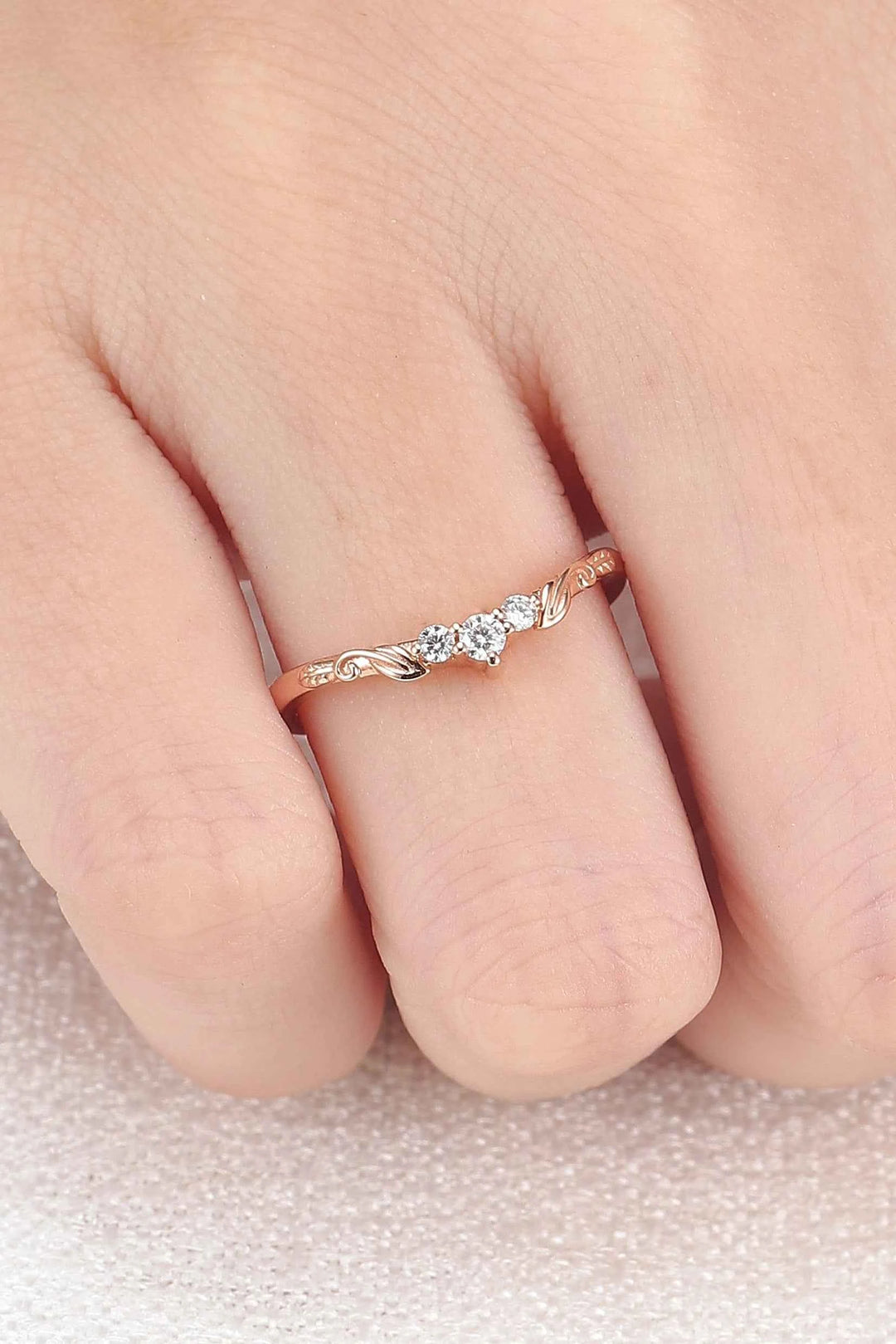 Curved Leafy Round Cut Moissanite Three Stones Wedding Band