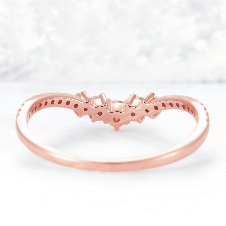 Curved Round Cut Moissanite Rose Gold Ring