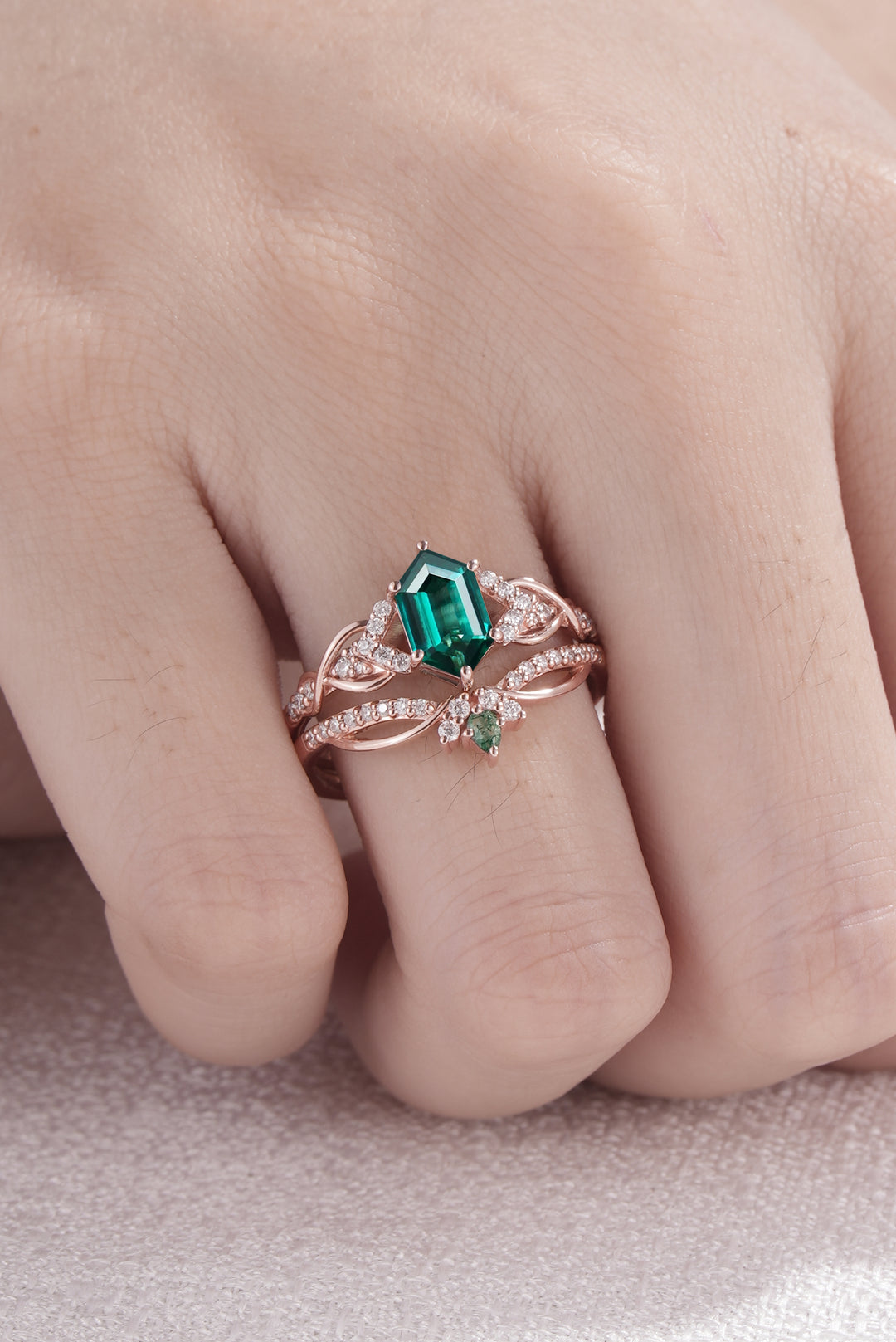 Unique Hexagon Cut Emerald Vine Engagement Ring Set 2pcs