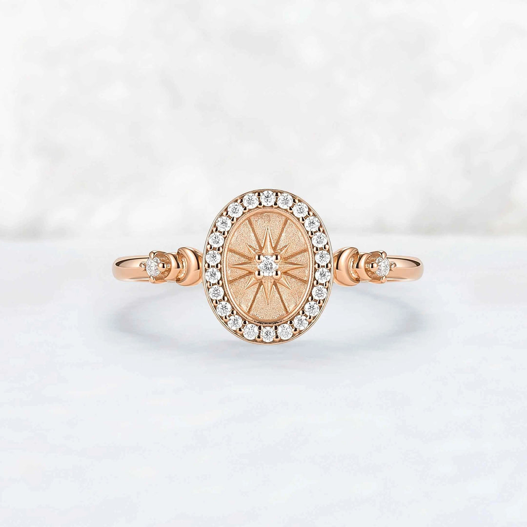 Eight-Pointed Star Rond Cut Moissanite Yellow Gold Signet Ring