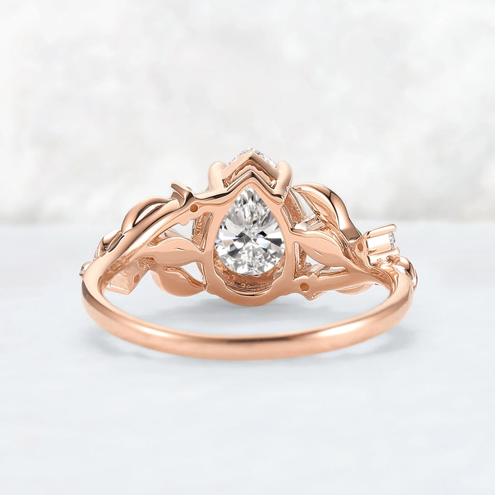 Everleaf with 1.3ct Pear Cut Certified Lab Diamond Ring in 14K Rose Gold