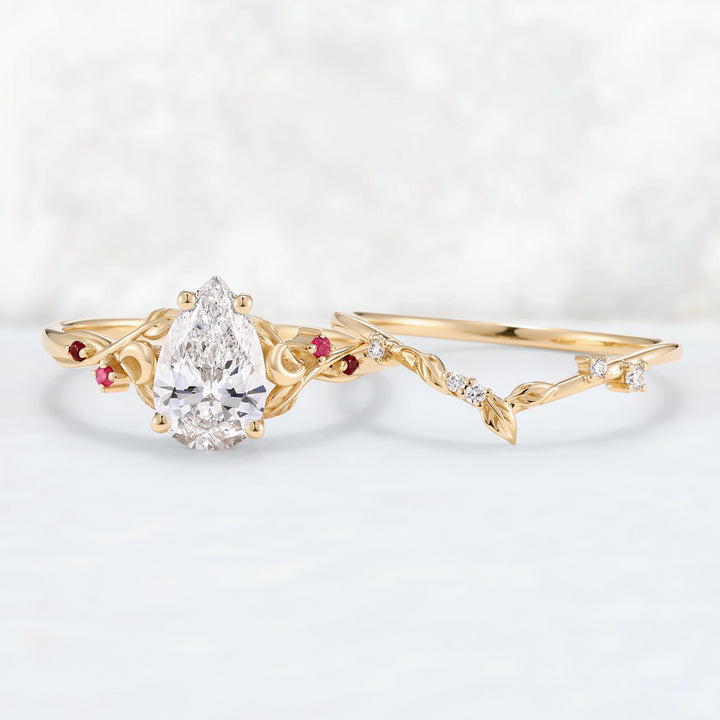 Everleaf with 1.6ct Pear Cut Certified Lab-grown Diamond Ring in 14K Yellow Gold