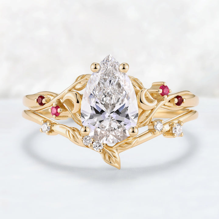 Everleaf with 1.6ct Pear Cut Certified Lab-grown Diamond Ring in 14K Yellow Gold