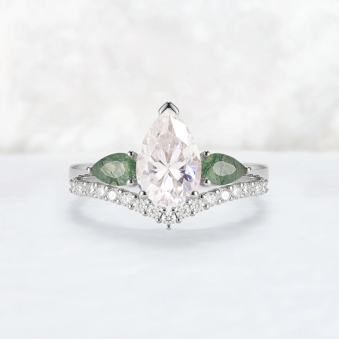 Forest Crown Pear Shaped Moissanite Chevron V Band Gemstone Ring