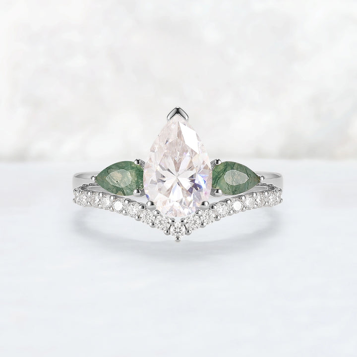 Forest Crown Pear Shaped Moissanite Chevron V Band Gemstone Ring