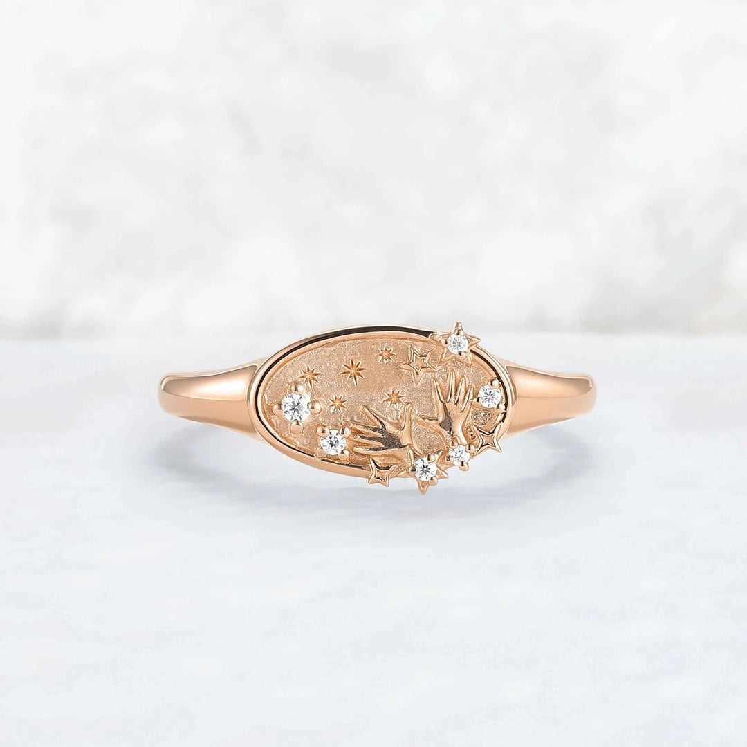 Graduation Ring Rond Cut Moissanite Yellow Gold Signet Ring