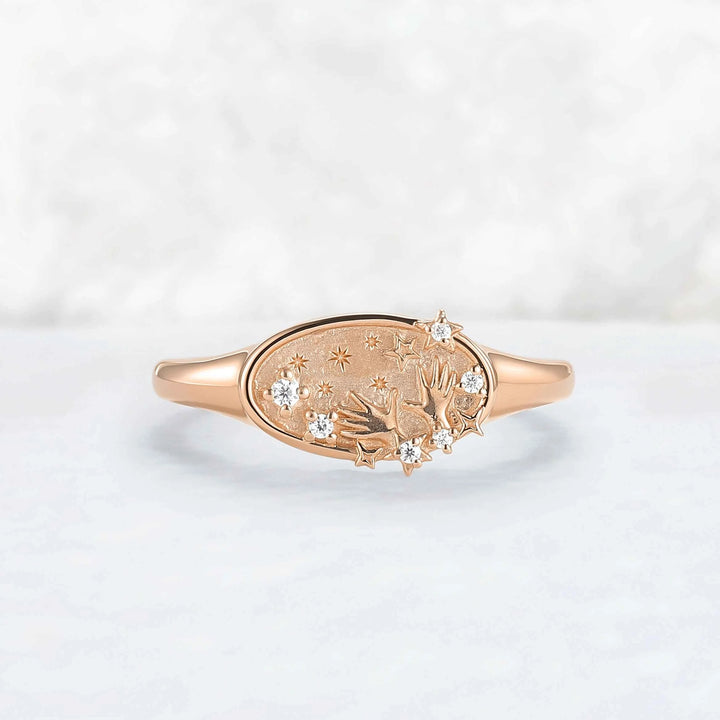 Graduation Ring Rond Cut Moissanite Yellow Gold Signet Ring