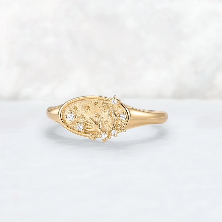 Graduation Ring Rond Cut Moissanite Yellow Gold Signet Ring