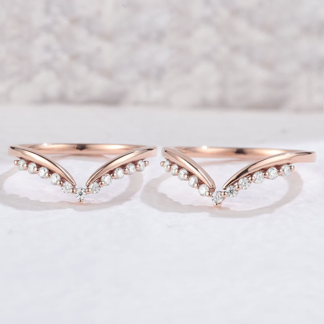 Classic Curve Round Moissanite Silver Wedding Band - Iver Jewelry