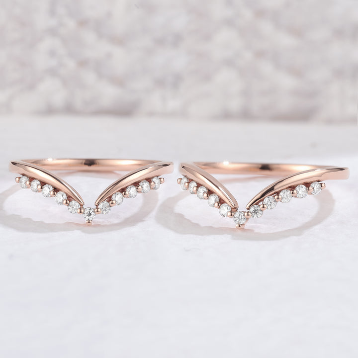Classic Curve Round Moissanite Silver Wedding Band - Iver Jewelry