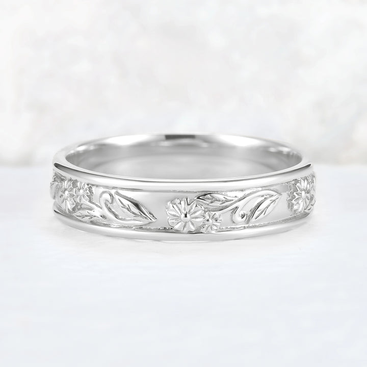 Mens 10K Yellow Gold Wedding Band with Hand-Engraved Flowers