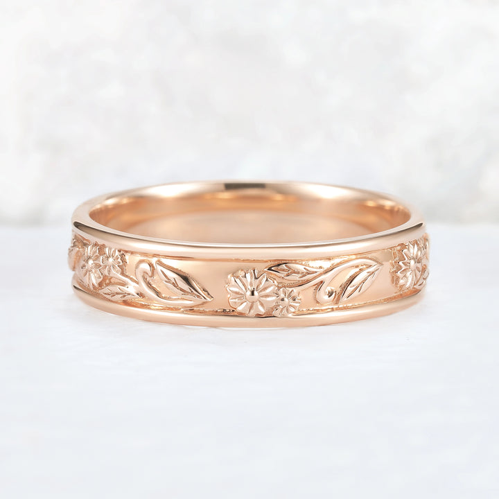 Mens 10K Yellow Gold Wedding Band with Hand-Engraved Flowers