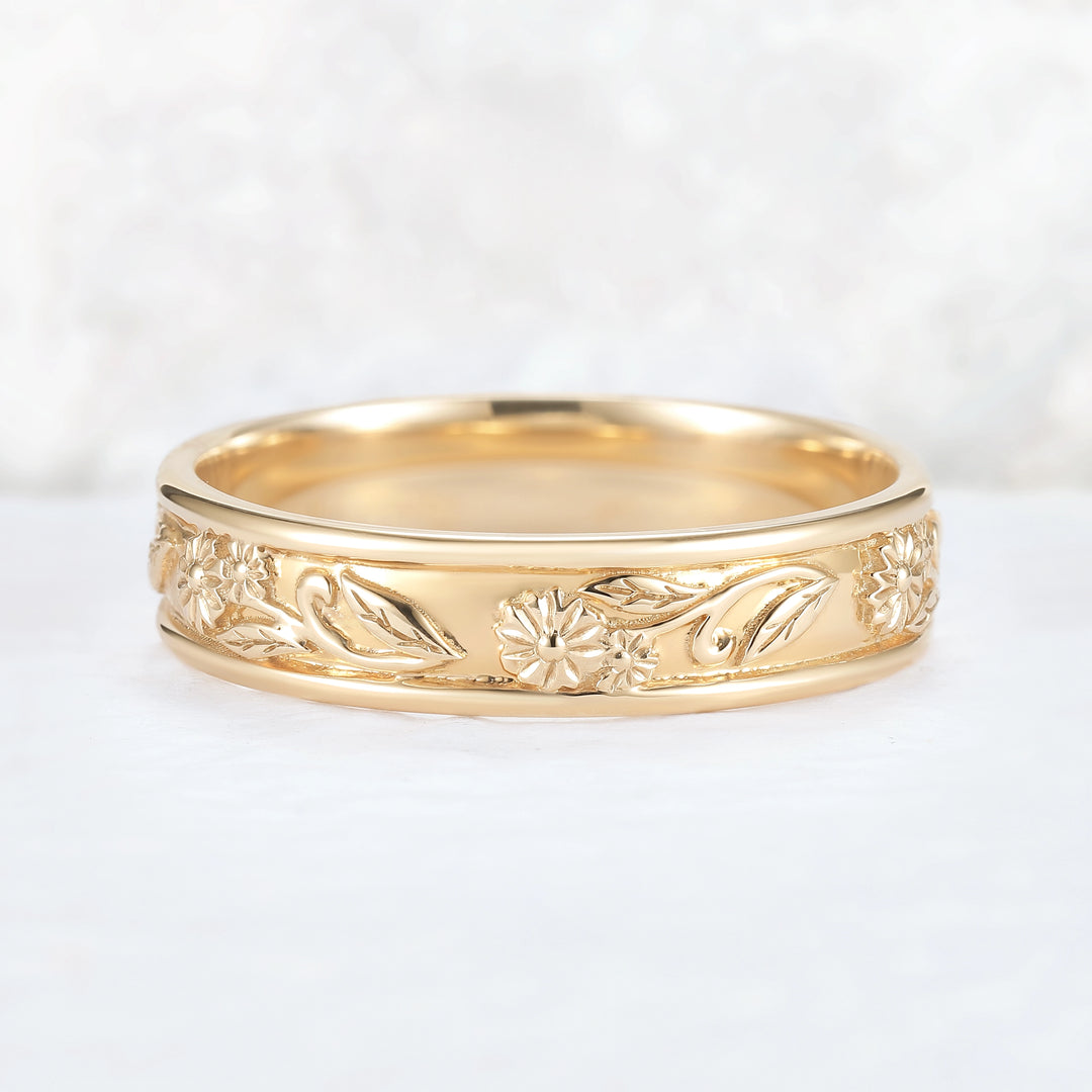 Mens 10K Yellow Gold Wedding Band with Hand-Engraved Flowers