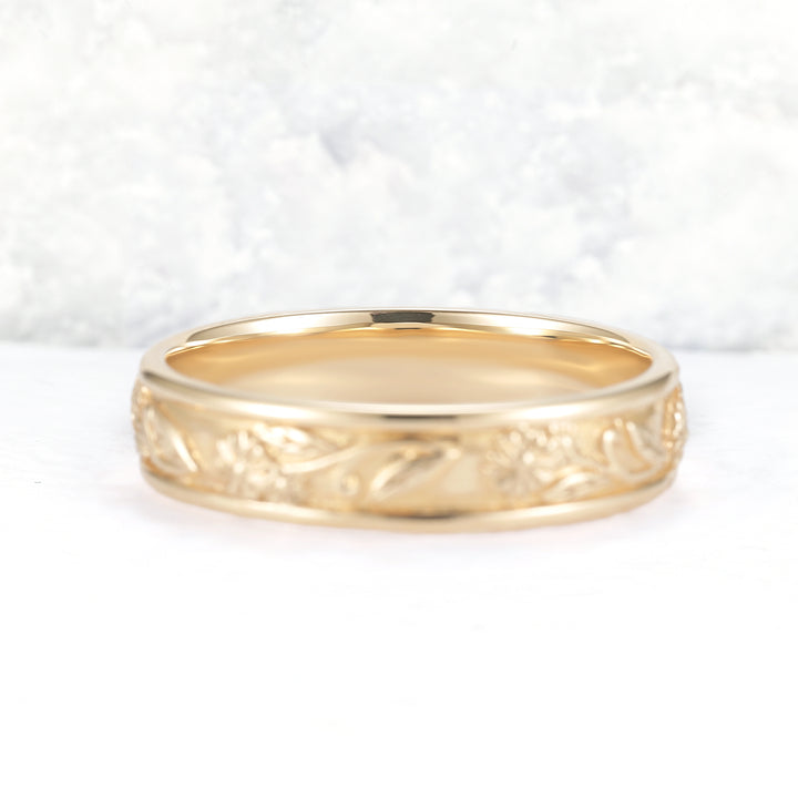 Mens_10K_Yellow_Gold_Wedding_Band_with_Hand-Engraved_Flowers_4